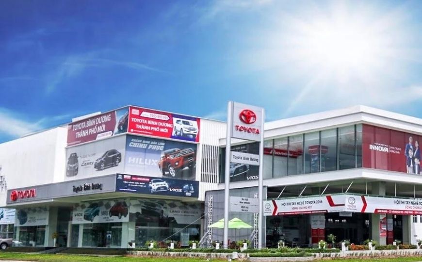 Vệ sinh Showroom Toyota Bình Dương