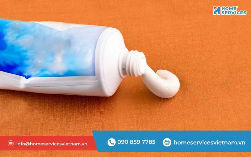 Đánh bóng inox bằng kem đánh răng 