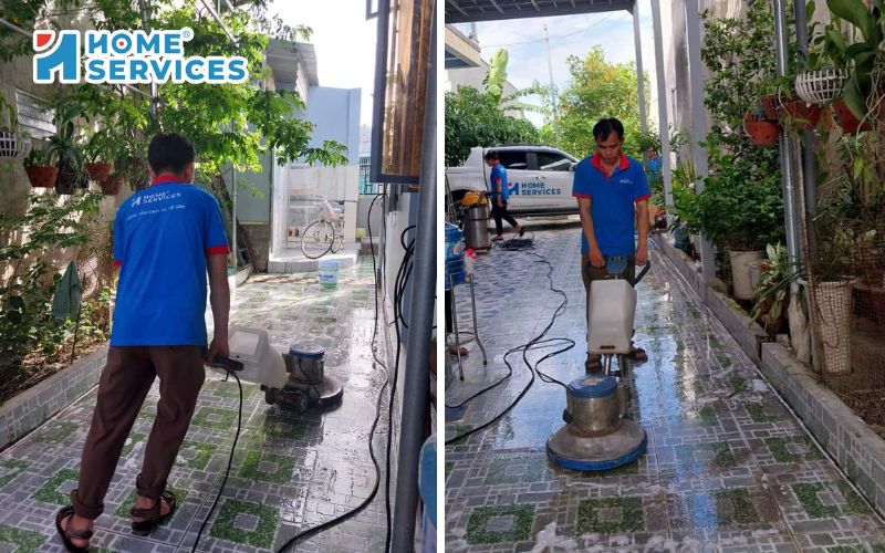 Đội ngũ Home Services Việt Nam đang đánh bóng sàn gạch