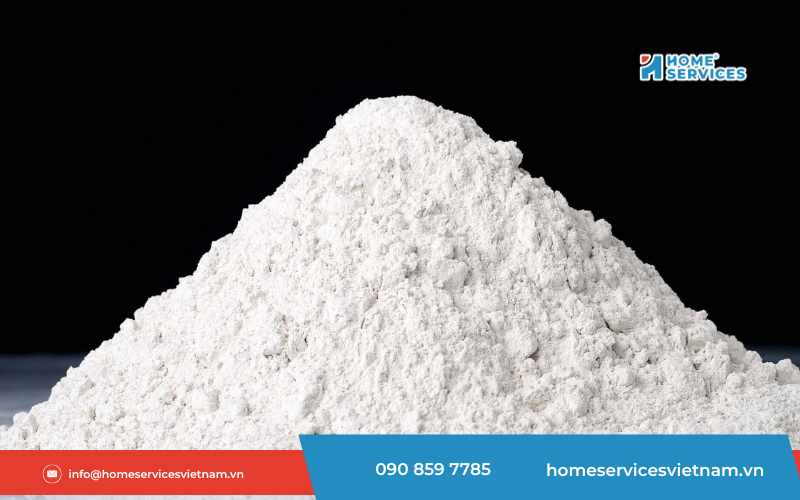 Tẩy rong rêu trên nền xi măng bằng vôi bột