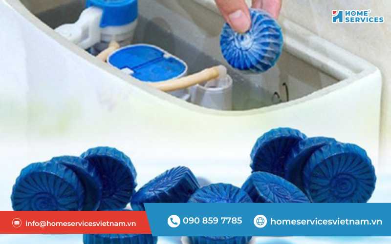 Vệ sinh bồn cầu bằng viên tẩy