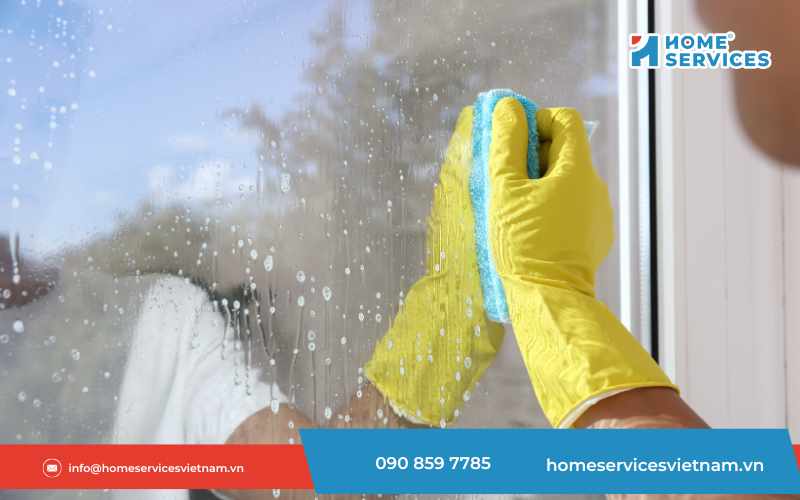 Cách vệ sinh cửa kính nhà tắm