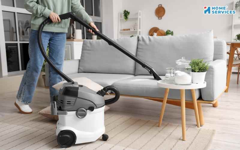 Xử lý vết bẩn ghế sofa từ thức ăn dầu mỡ